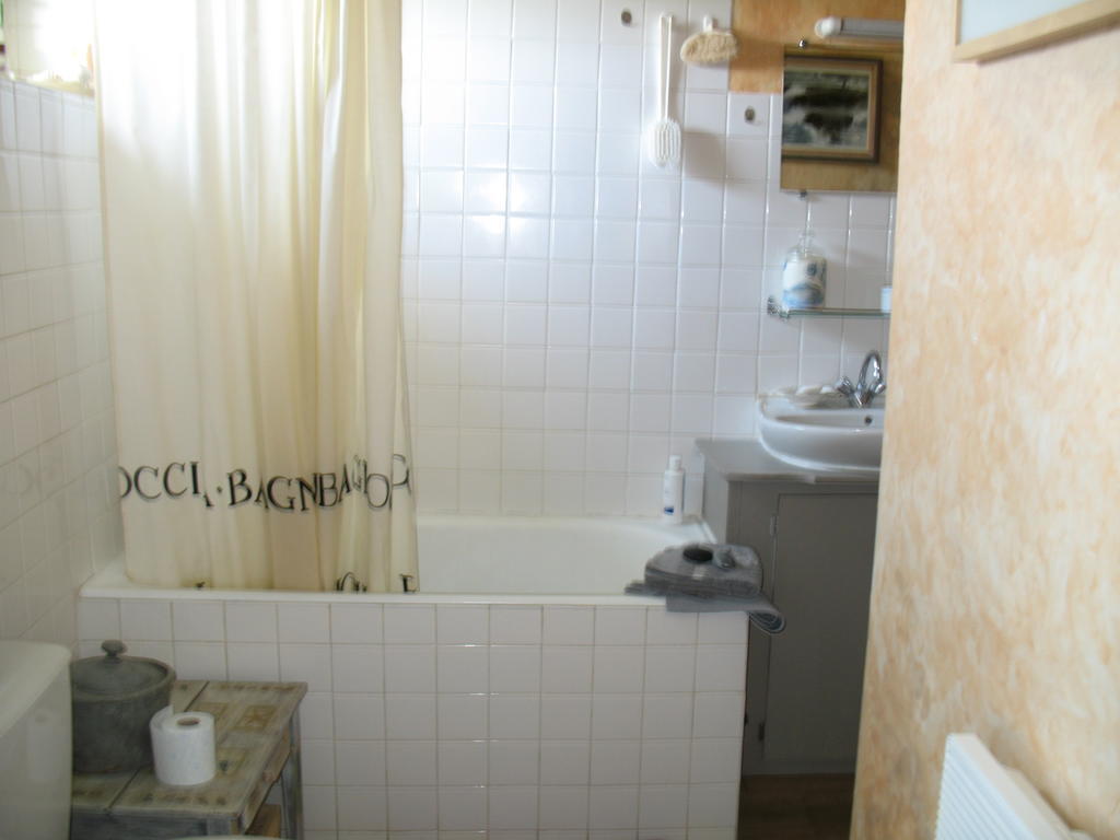 La Mesnagerie Panzió Jarzé Szoba fotó